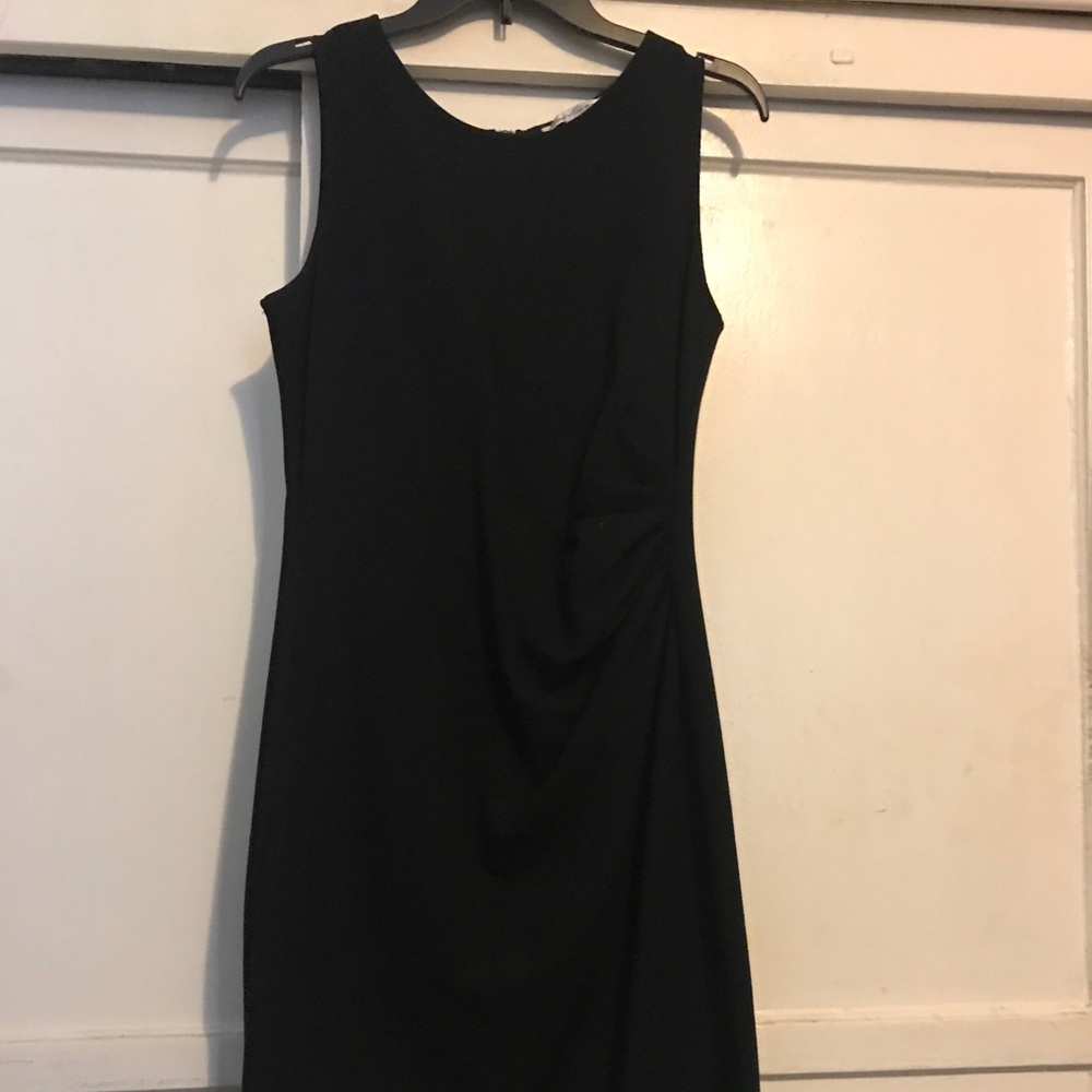 Kenneth Cole shift dress size 6 .semi new